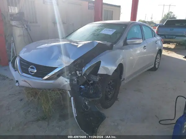 1N4AL3AP7HN350979 2017 NISSAN ALTIMA - Image 2