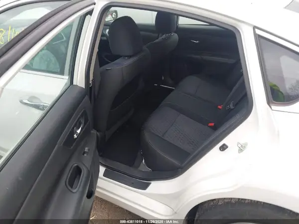 1N4AL3AP7HN357799 2017 NISSAN ALTIMA - Image 8
