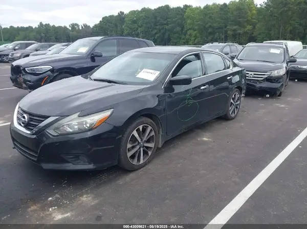 1N4AL3AP7HN358273 2017 NISSAN ALTIMA - Image 2
