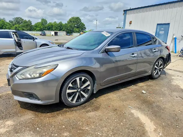 1N4AL3AP7JC100966 2018 NISSAN ALTIMA - Image 1