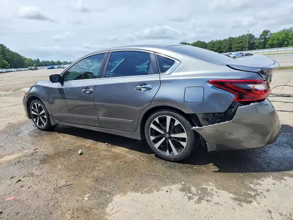 1N4AL3AP7JC100966 2018 NISSAN ALTIMA - Image 2
