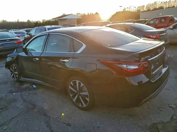1N4AL3AP7JC104497 2018 NISSAN ALTIMA - Image 2