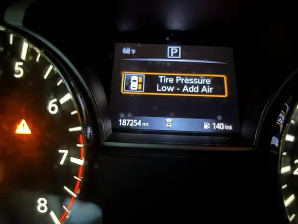 1N4AL3AP7JC105357 2018 NISSAN ALTIMA - Image 8