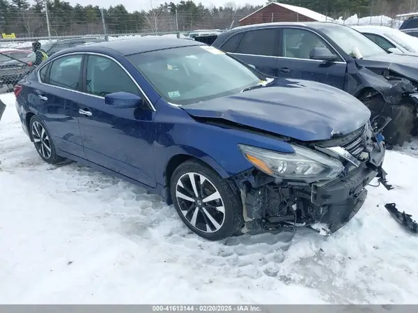 1N4AL3AP7JC106136 2018 NISSAN ALTIMA - Image 1