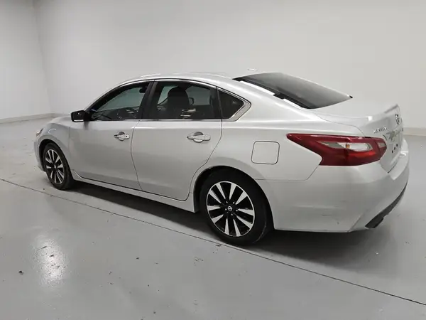1N4AL3AP7JC108064 2018 NISSAN ALTIMA - Image 2