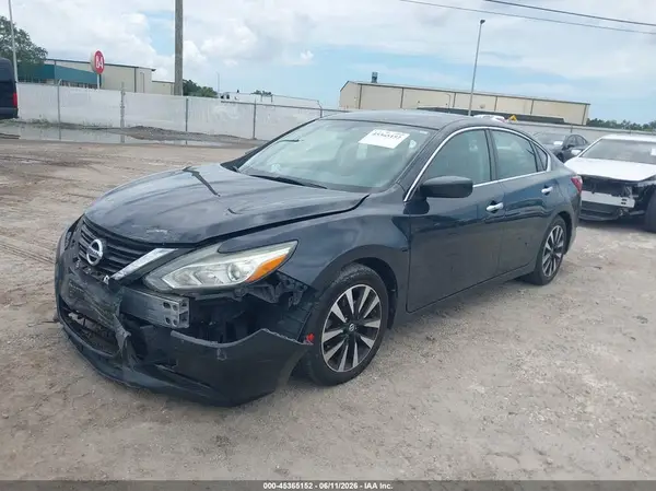 1N4AL3AP7JC108176 2018 NISSAN ALTIMA - Image 2