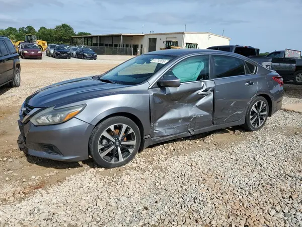 1N4AL3AP7JC109683 2018 NISSAN ALTIMA - Image 1