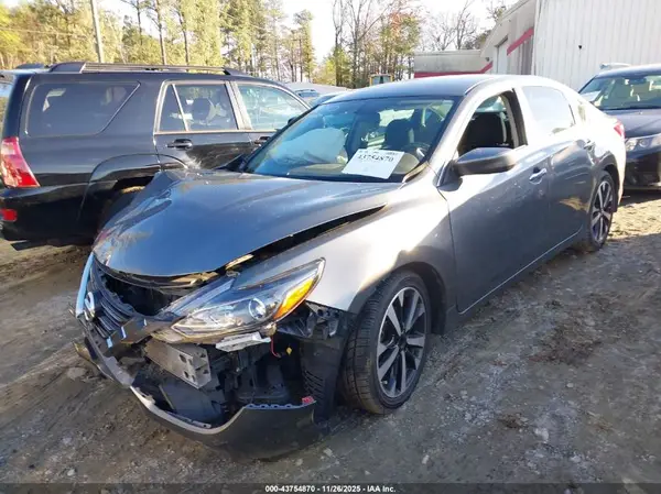 1N4AL3AP7JC116245 2018 NISSAN ALTIMA - Image 2
