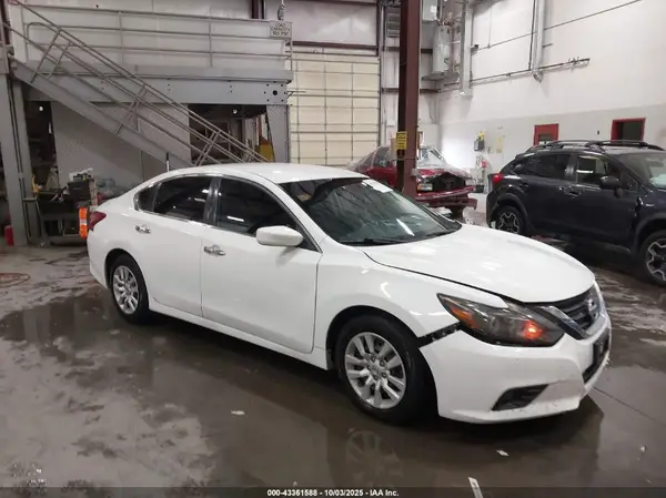 1N4AL3AP7JC116973 2018 NISSAN ALTIMA - Image 1