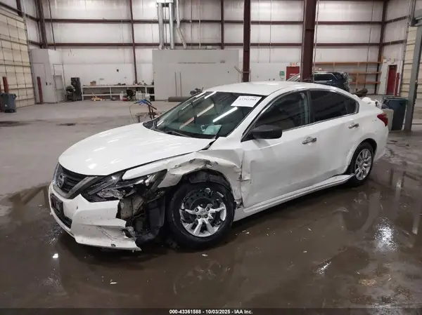 1N4AL3AP7JC116973 2018 NISSAN ALTIMA - Image 2