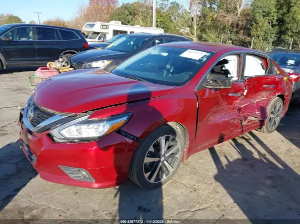 1N4AL3AP7JC117962 2018 NISSAN ALTIMA - Image 2