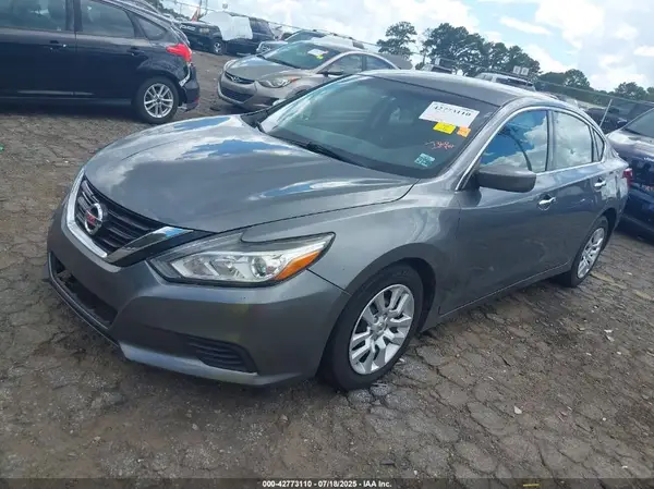 1N4AL3AP7JC119775 2018 NISSAN ALTIMA - Image 2