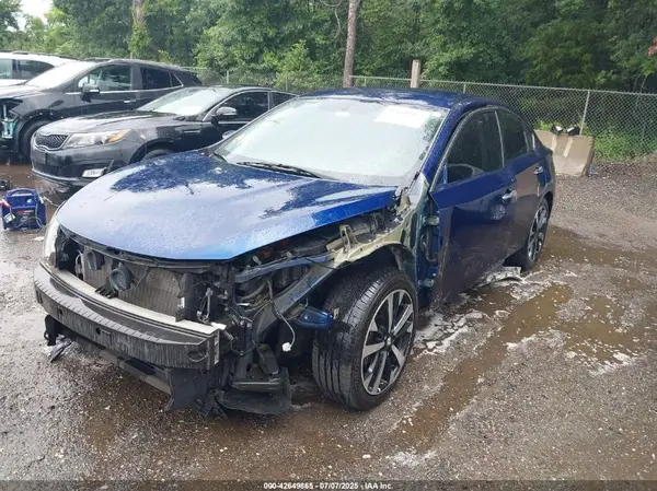 1N4AL3AP7JC119856 2018 NISSAN ALTIMA - Image 2