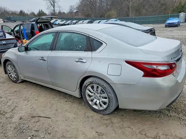 1N4AL3AP7JC120599 2018 NISSAN ALTIMA - Image 2