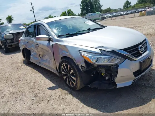 1N4AL3AP7JC121025 2018 NISSAN ALTIMA - Image 1