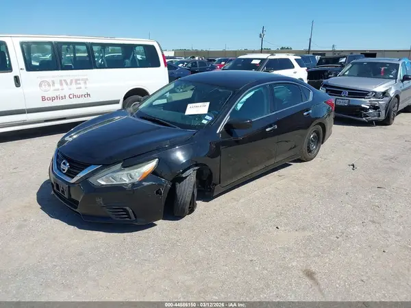 1N4AL3AP7JC123664 2018 NISSAN ALTIMA - Image 2
