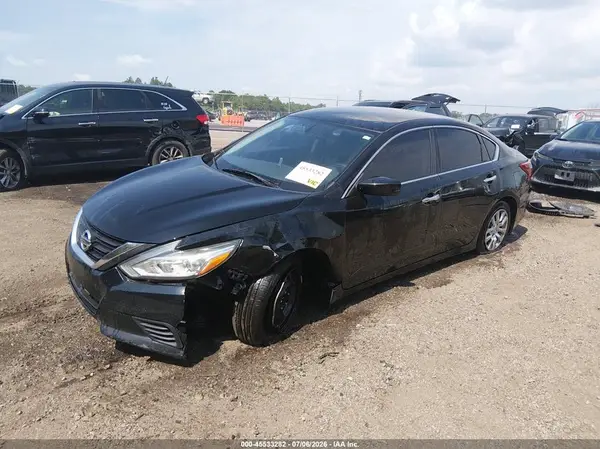 1N4AL3AP7JC123745 2018 NISSAN ALTIMA - Image 2
