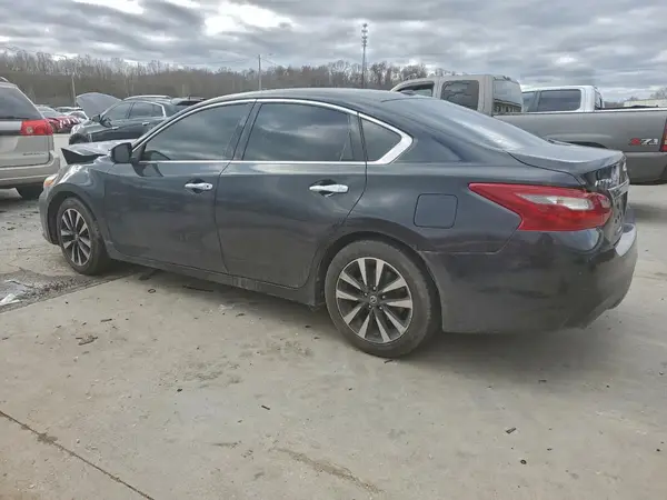 1N4AL3AP7JC124068 2018 NISSAN ALTIMA - Image 2