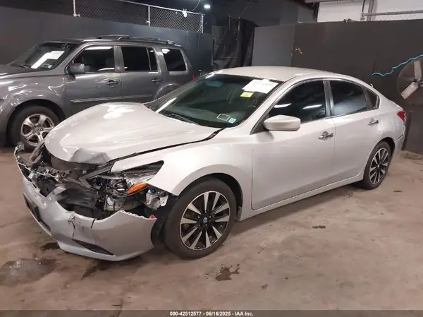 1N4AL3AP7JC124765 2018 NISSAN ALTIMA - Image 2