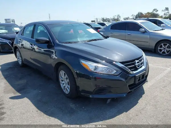 1N4AL3AP7JC125320 2018 NISSAN ALTIMA - Image 1