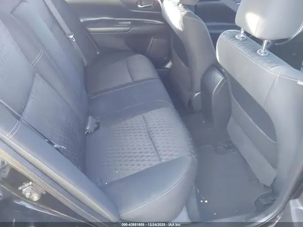 1N4AL3AP7JC125463 2018 NISSAN ALTIMA - Image 8