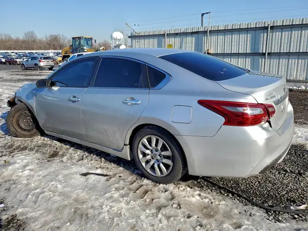 1N4AL3AP7JC126385 2018 NISSAN ALTIMA - Image 2