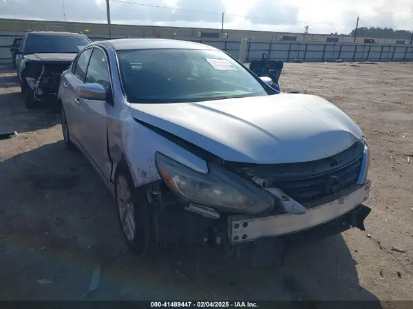 1N4AL3AP7JC126967 2018 NISSAN ALTIMA - Image 1