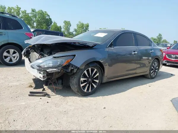 1N4AL3AP7JC128217 2018 NISSAN ALTIMA - Image 2