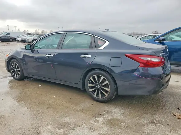 1N4AL3AP7JC129366 2018 NISSAN ALTIMA - Image 2