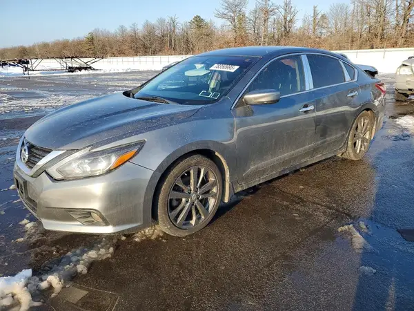 1N4AL3AP7JC132963 2018 NISSAN ALTIMA - Image 1