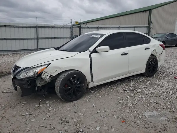 1N4AL3AP7JC138472 2018 NISSAN ALTIMA - Image 1