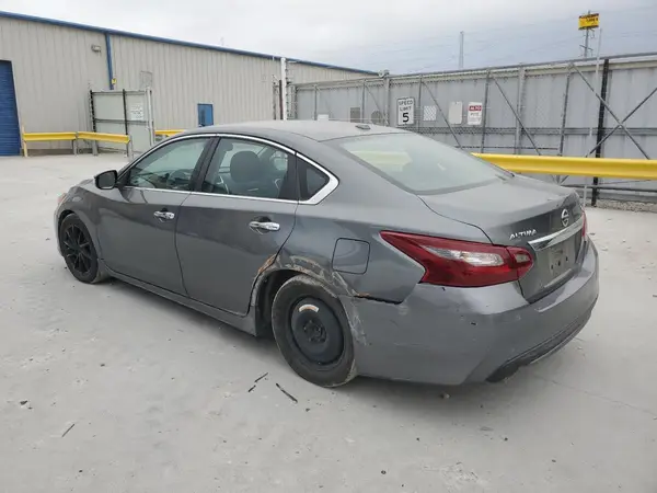1N4AL3AP7JC138763 2018 NISSAN ALTIMA - Image 2