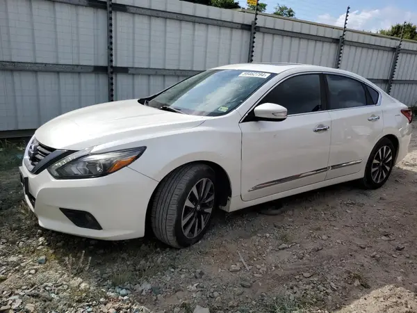 1N4AL3AP7JC140464 2018 NISSAN ALTIMA - Image 1