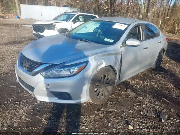 1N4AL3AP7JC140755 2018 NISSAN ALTIMA - Image 2