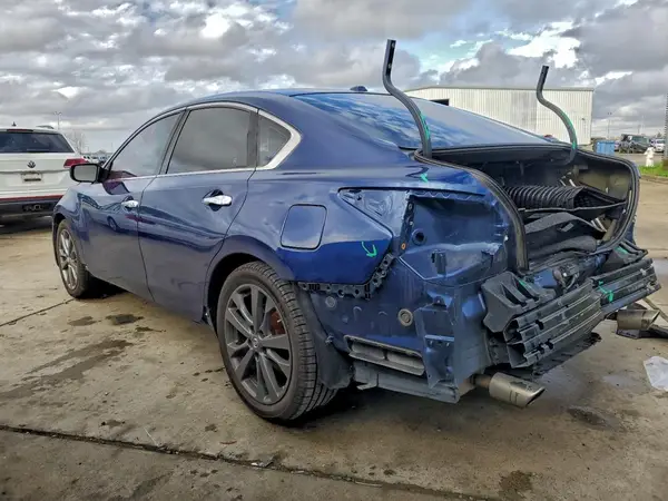 1N4AL3AP7JC143364 2018 NISSAN ALTIMA - Image 2