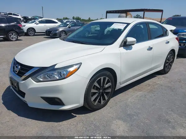 1N4AL3AP7JC144496 2018 NISSAN ALTIMA - Image 2