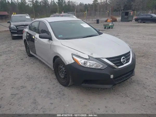 1N4AL3AP7JC144921 2018 NISSAN ALTIMA - Image 1