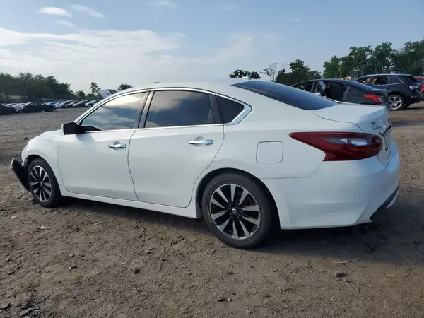 1N4AL3AP7JC146068 2018 NISSAN ALTIMA - Image 2