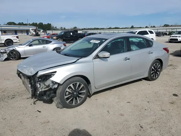 1N4AL3AP7JC146653 2018 NISSAN ALTIMA - Image 1