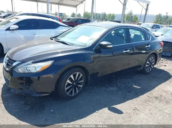 1N4AL3AP7JC149097 2018 NISSAN ALTIMA - Image 2