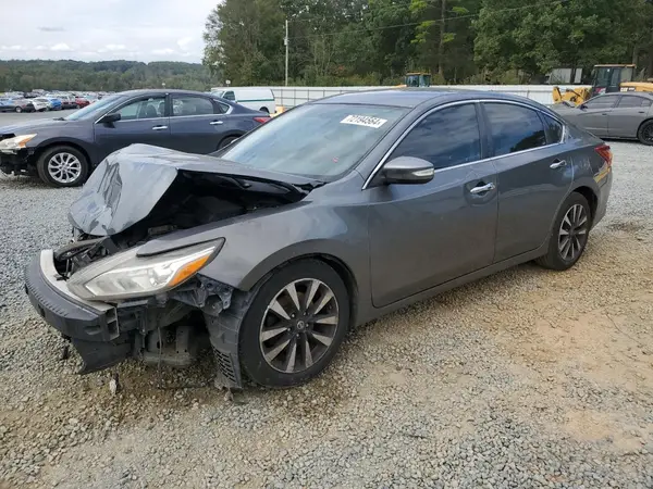 1N4AL3AP7JC149262 2018 NISSAN ALTIMA - Image 1