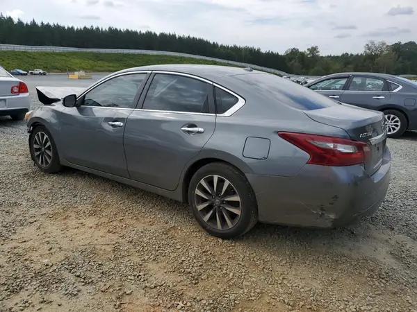1N4AL3AP7JC149262 2018 NISSAN ALTIMA - Image 2