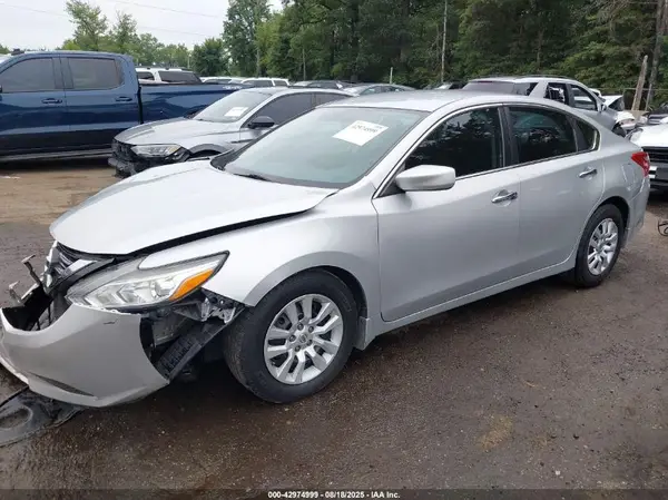 1N4AL3AP7JC149682 2018 NISSAN ALTIMA - Image 2