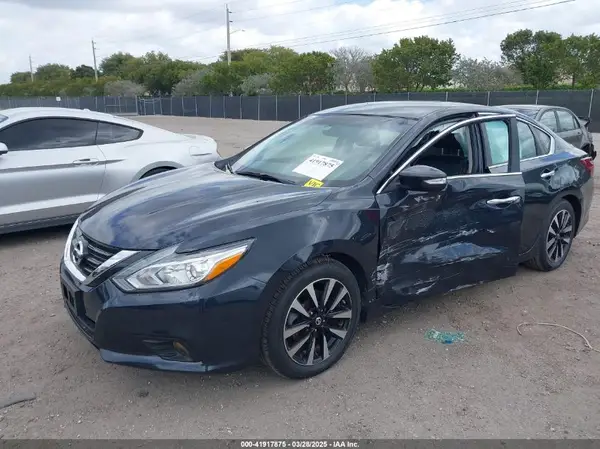 1N4AL3AP7JC150475 2018 NISSAN ALTIMA - Image 2