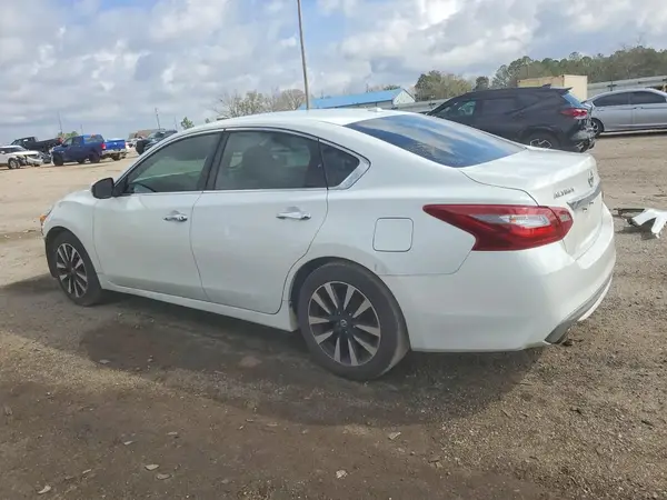 1N4AL3AP7JC151951 2018 NISSAN ALTIMA - Image 2