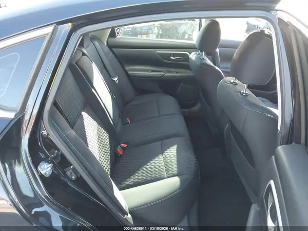 1N4AL3AP7JC153263 2018 NISSAN ALTIMA - Image 8