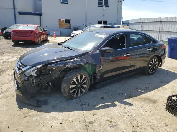 1N4AL3AP7JC153277 2018 NISSAN ALTIMA - Image 1
