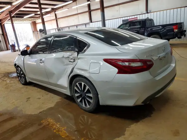 1N4AL3AP7JC153859 2018 NISSAN ALTIMA - Image 2