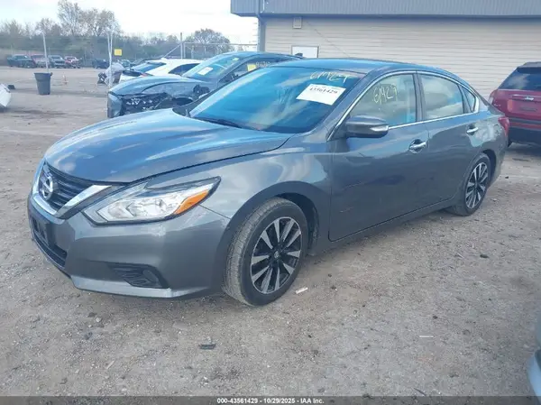 1N4AL3AP7JC156180 2018 NISSAN ALTIMA - Image 2