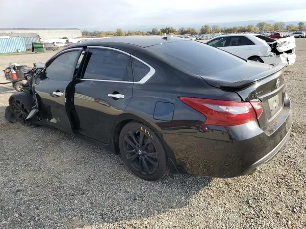 1N4AL3AP7JC156860 2018 NISSAN ALTIMA - Image 2